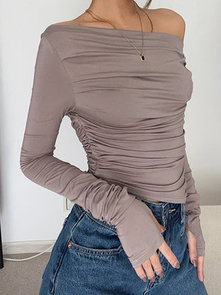 Chemise asymétrique à épaules dénudées à manches longues