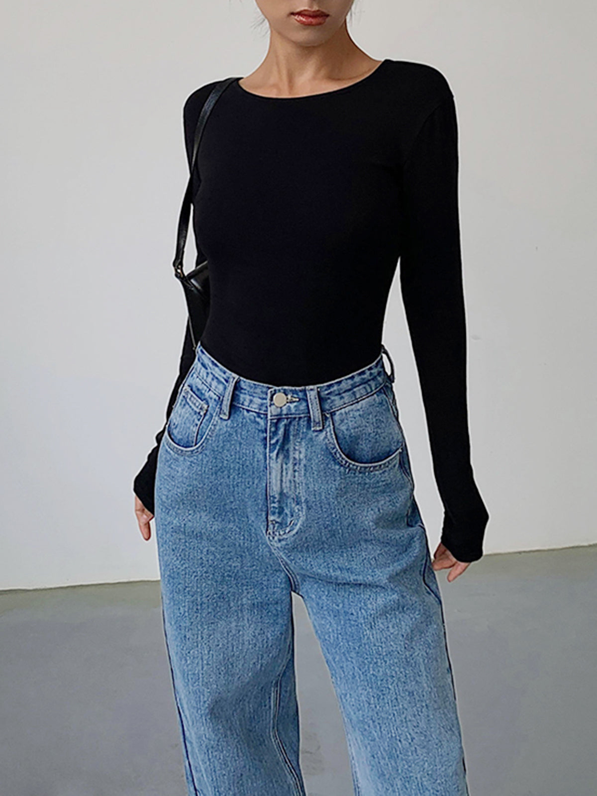 Chemise à manches longues à dos ouvert en forme de V