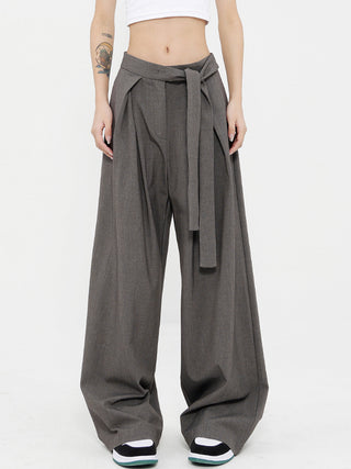 Pantalon large plissé à taille haute et longueur cheville