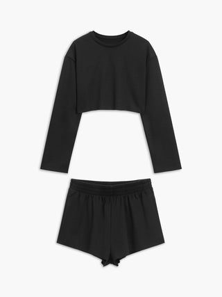 semble de trois pièces à manches longues et shorts athleisure