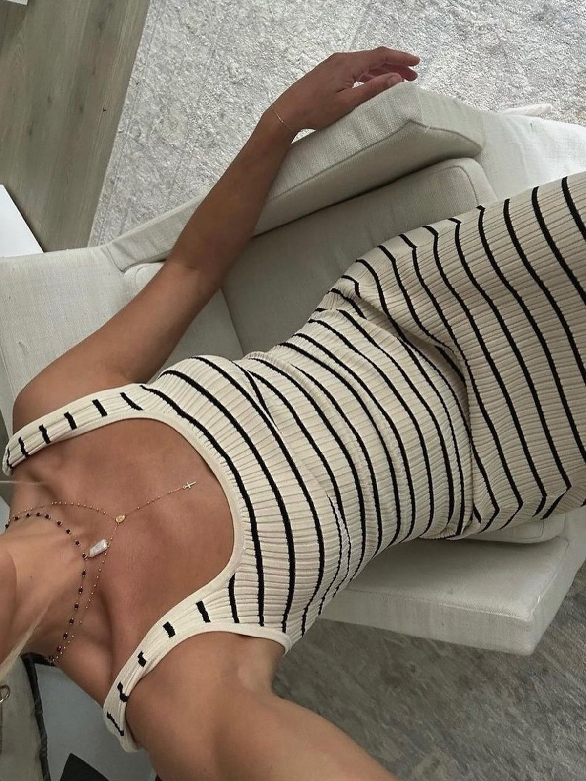 Robe en tricot long à rayures à l'ancienne