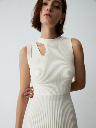 Robe pull midi en tricot à découpes en vanille