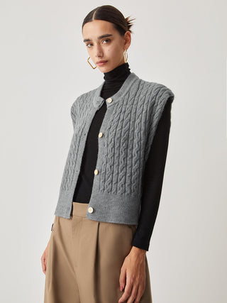 Gilet boutonné en tricot câblé