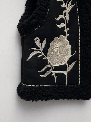 Fleece Embroideried Floral Vest