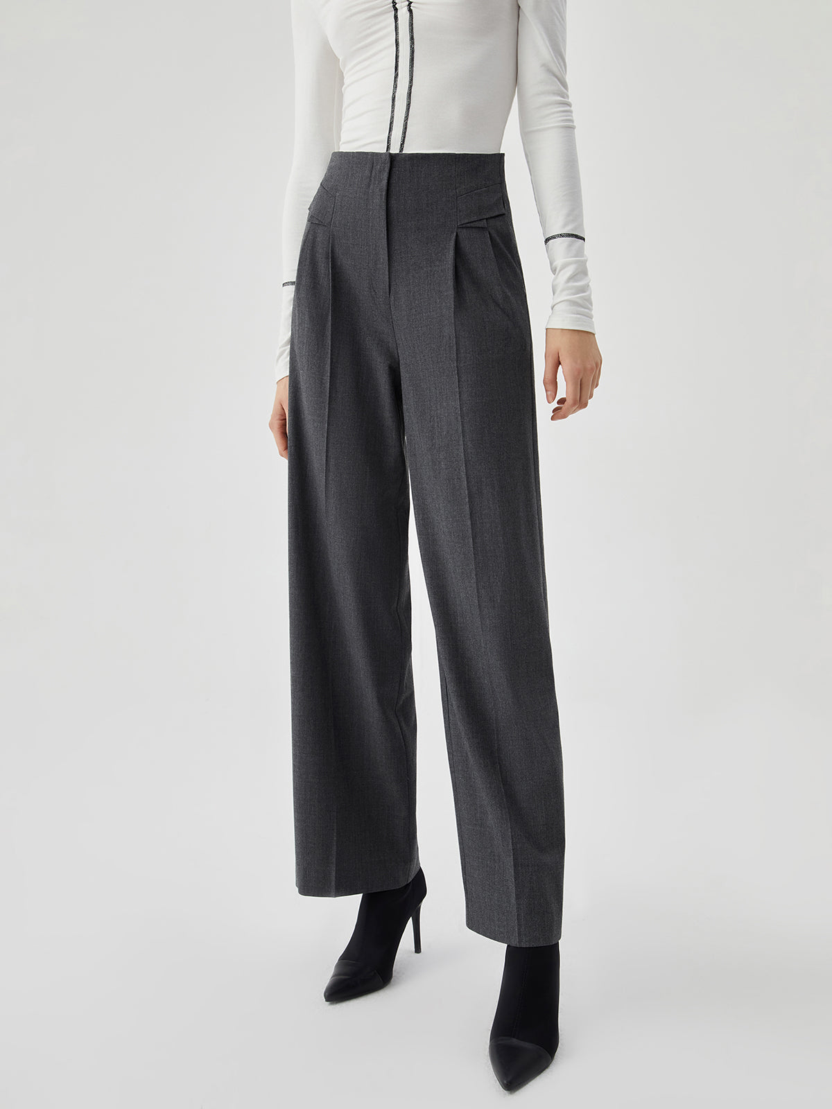 Pantalon de costume droit à plis dans la poche