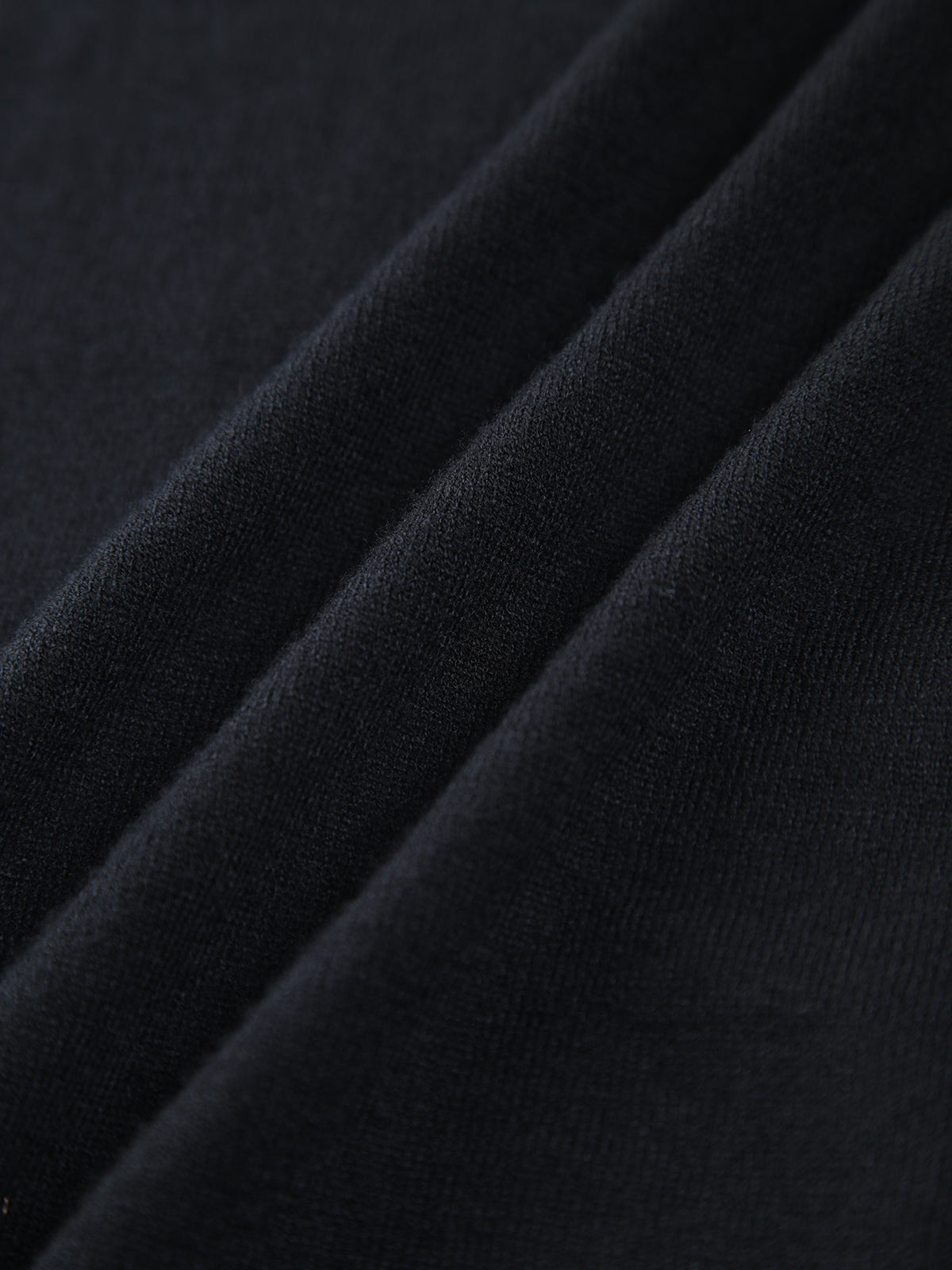 Gilet en tricot à col en V avec bordure contrastée