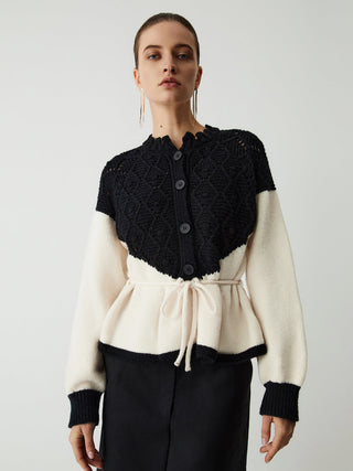 Pull en tricot pointelle à patchwork avec lien à nouer sur le devant