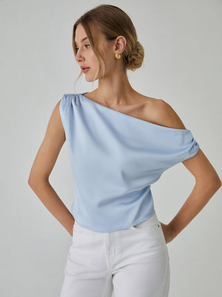 Blouse nouée à une épaule