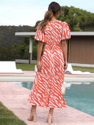 Robe longue à motif rayé découpé