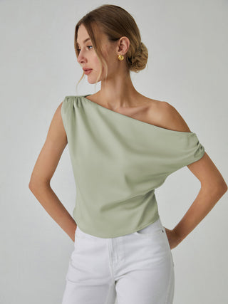 Blouse nouée à une épaule