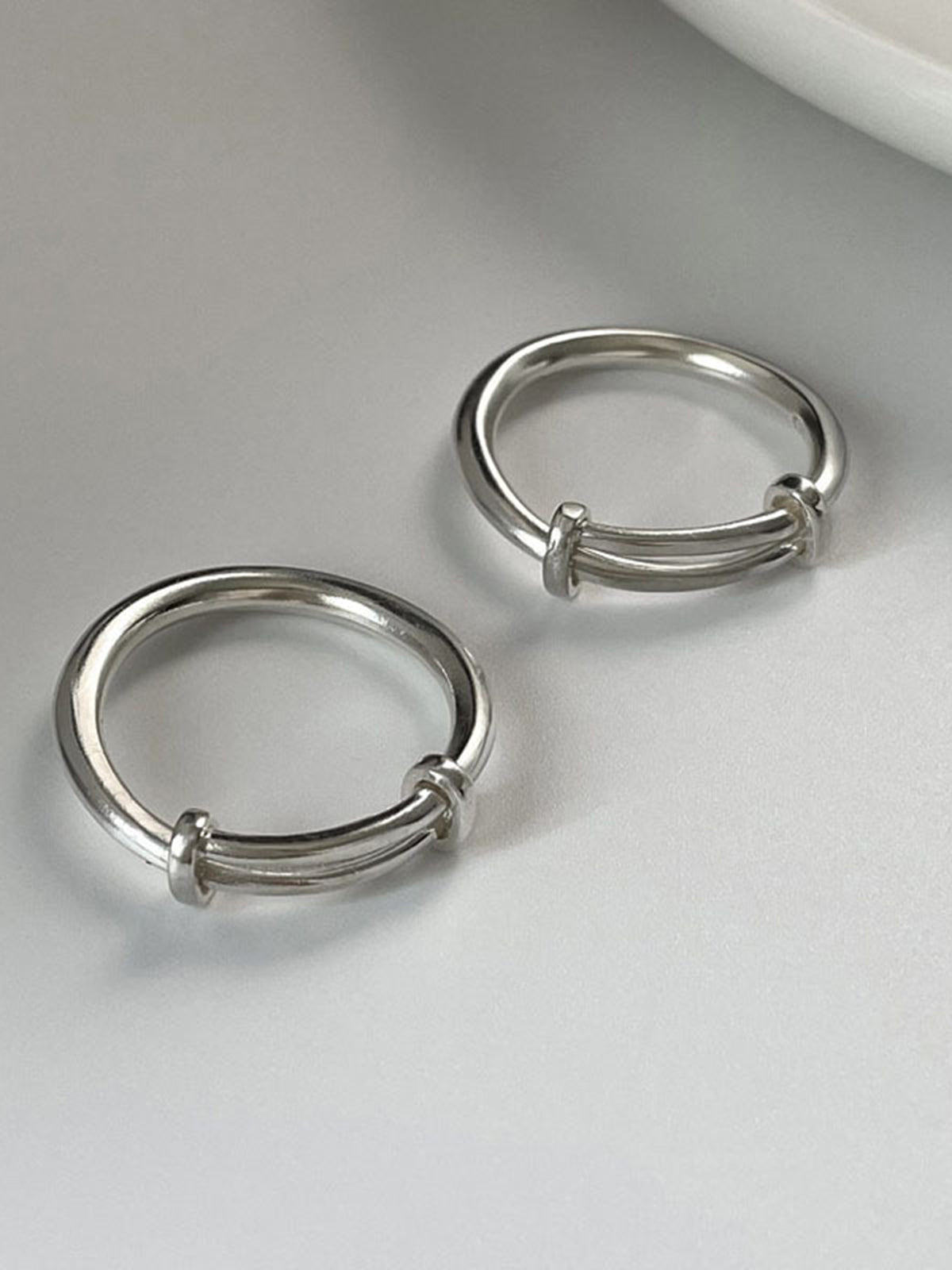 Bague ajustable minimaliste