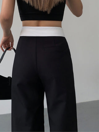 Pantalon large à taille pliée contrastée