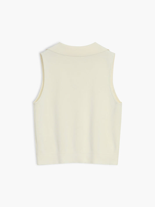 Veste sans manches en tricot à boutons en métal adorée