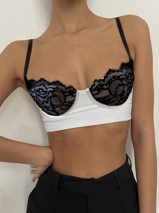 Débardeur court avec détail de soutien-gorge en dentelle