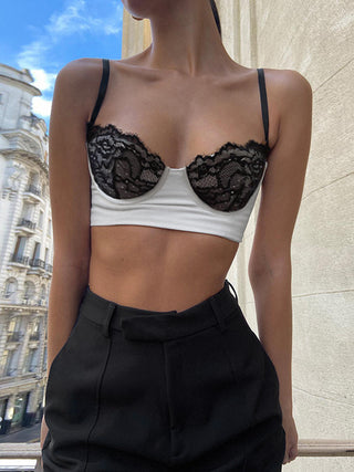 Débardeur court avec détail de soutien-gorge en dentelle