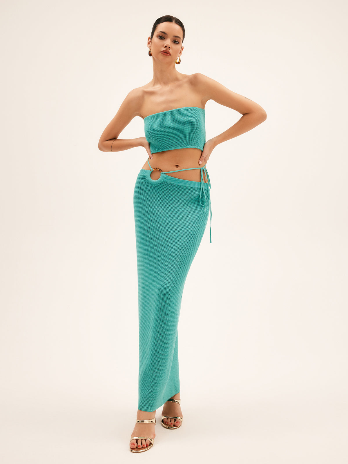 semble de pull en tricot de jonc de mer noué