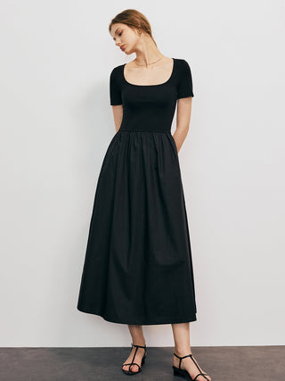 Robe midi plissée à encolure ronde unie