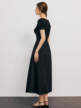 Solid Round Neck Pleated Midi Dress