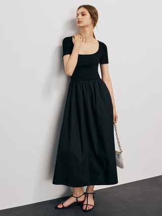 Robe midi plissée à encolure ronde unie