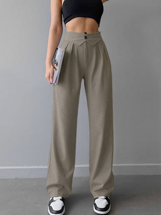 Pantalon droit à taille pliée sur le devant