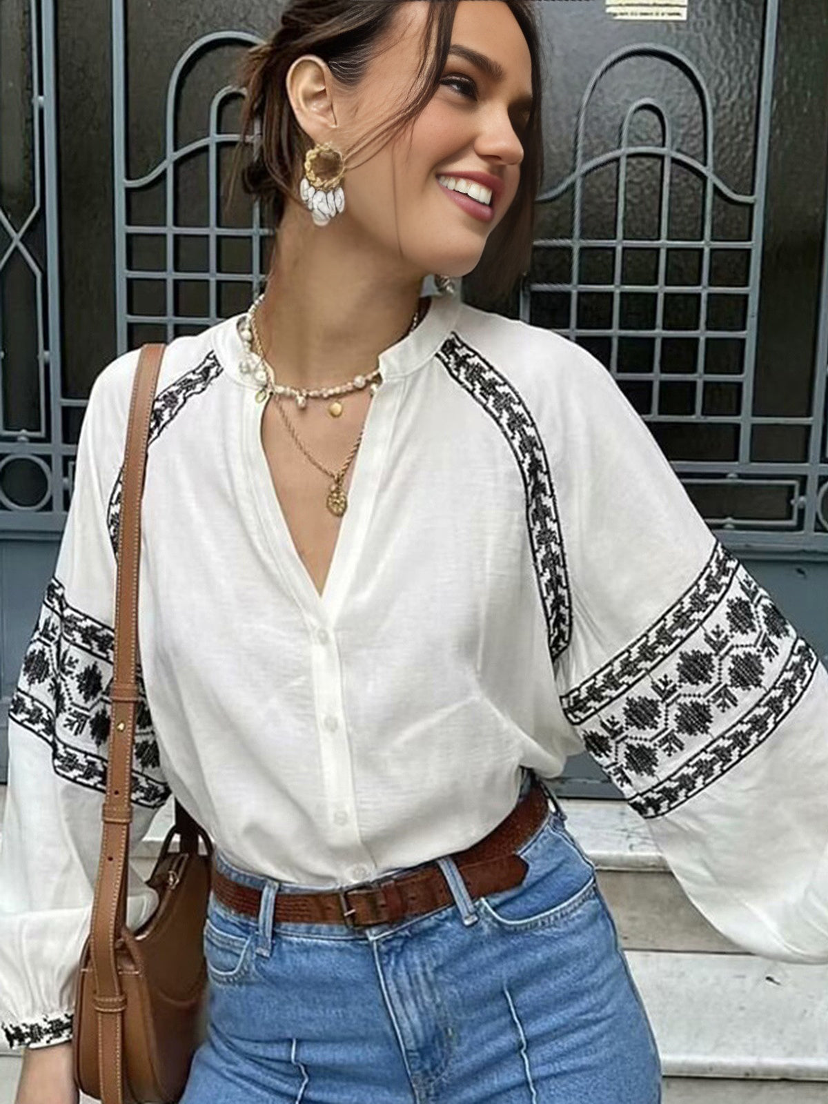 Chemise à manches longues avec détails brodés