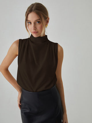 Blouse sans manches à col montant plissé