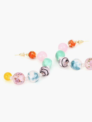 Boucles d'oreilles créoles en perles multicolores