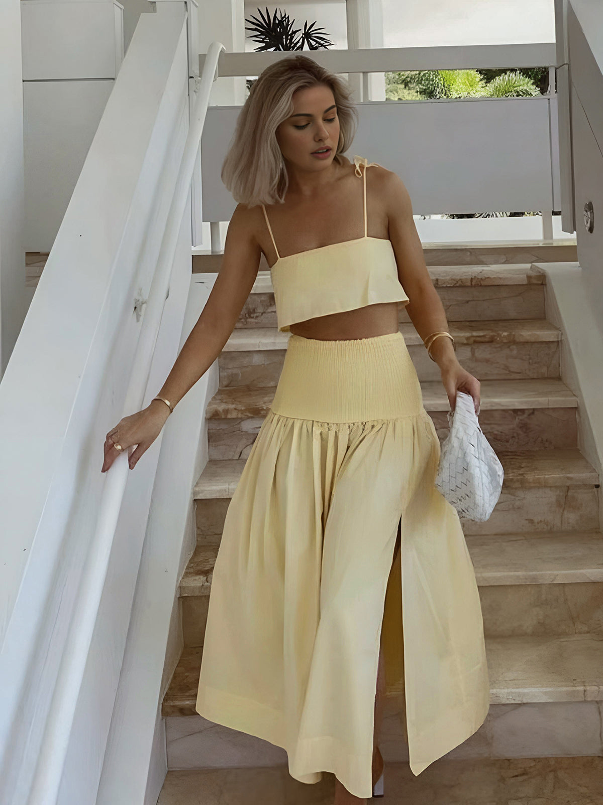 semble jupe fendue à taille froncée