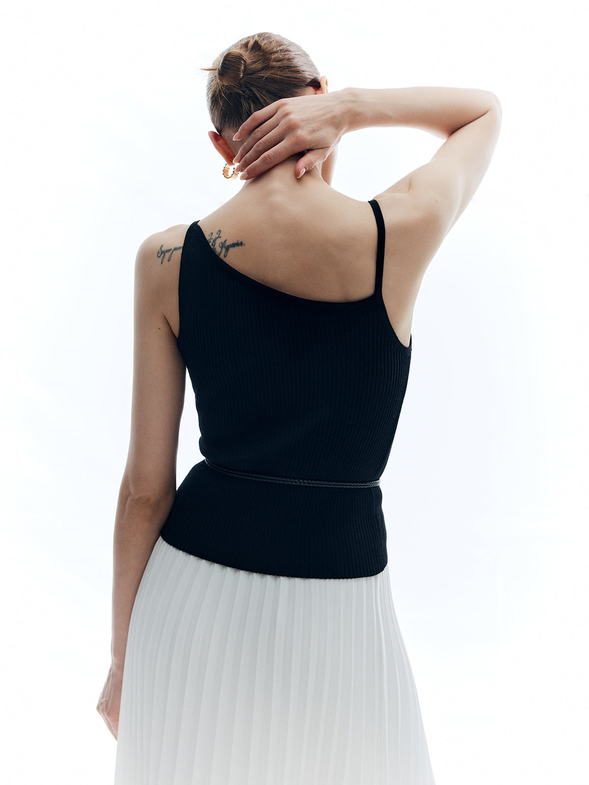 Débardeur côtelé solide asymétrique