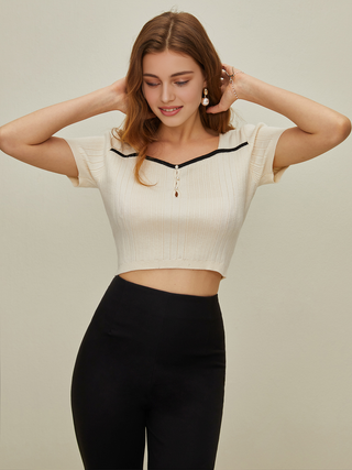 Sweetheart Contrast Binding Knit Top