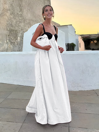 Robe longue à bretelles croisées et à encolure halter