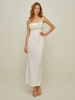 Robe longue dos nu en satin