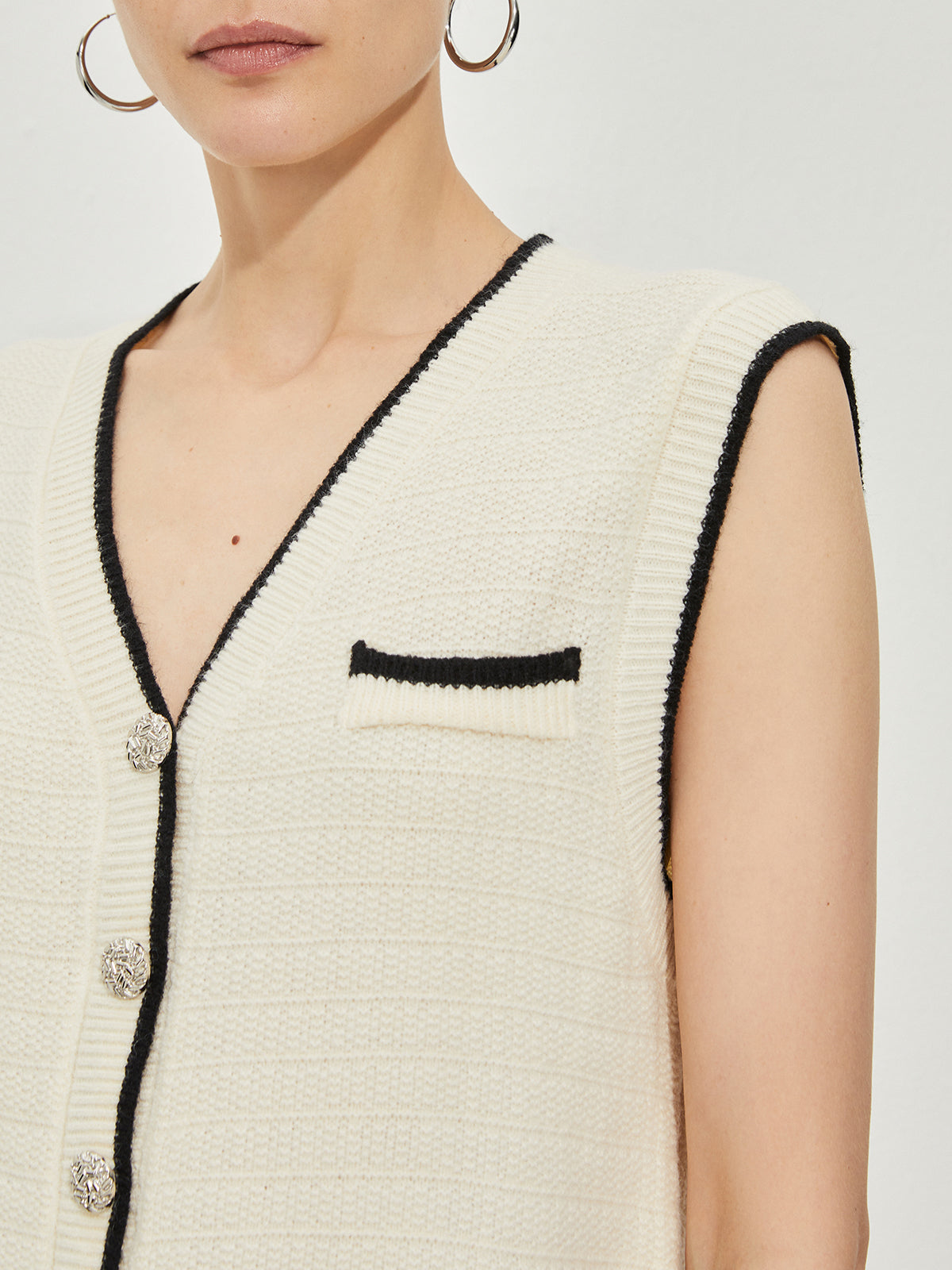 Metal Button Contrast Trim Sweater Vest