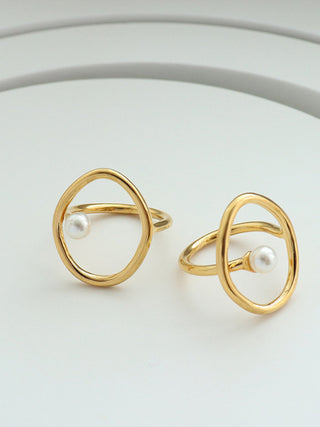 Oval Circle Freshwater Pearl Gold Ring