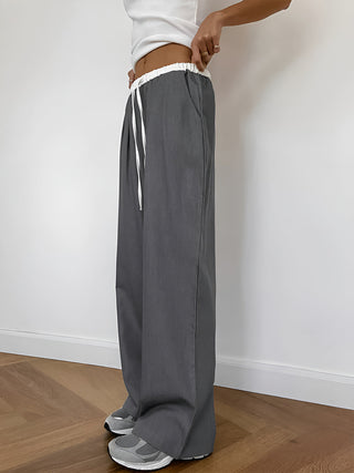 Pantalon décontracté avec bordure contrastée